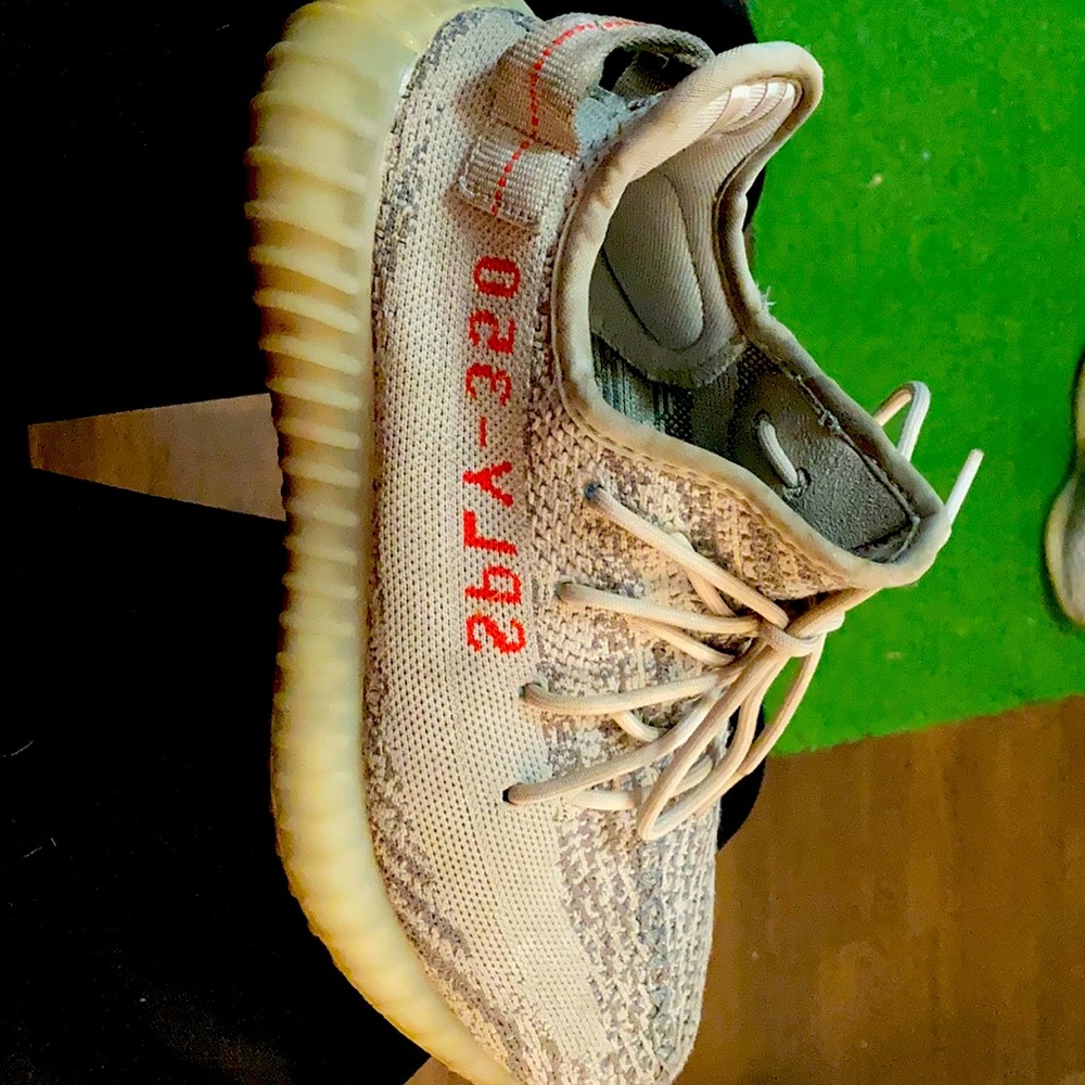 Adidas yeezy blue tint